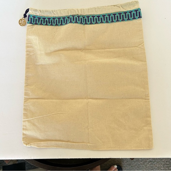 TORY BURCH DUSTBAG NWOT - Picture 2 of 5